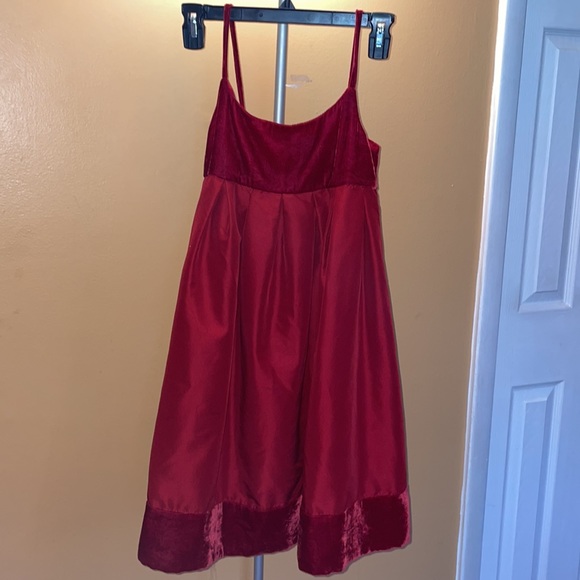 Girls formal gown - Picture 2 of 6